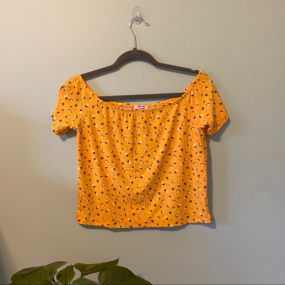 Ardene Tops - 🌸4 for $10🌸 NWOT Ardene Yellow Crop Top